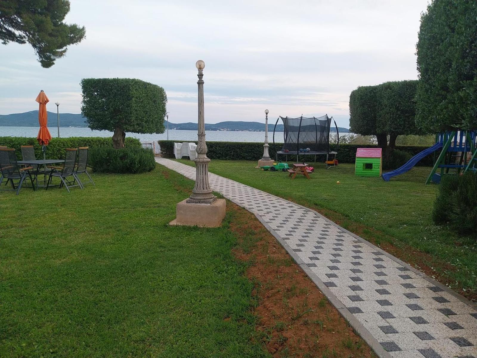 Sukošan Apartments Becky On A Sandy Beach Without Crowd מראה חיצוני תמונה