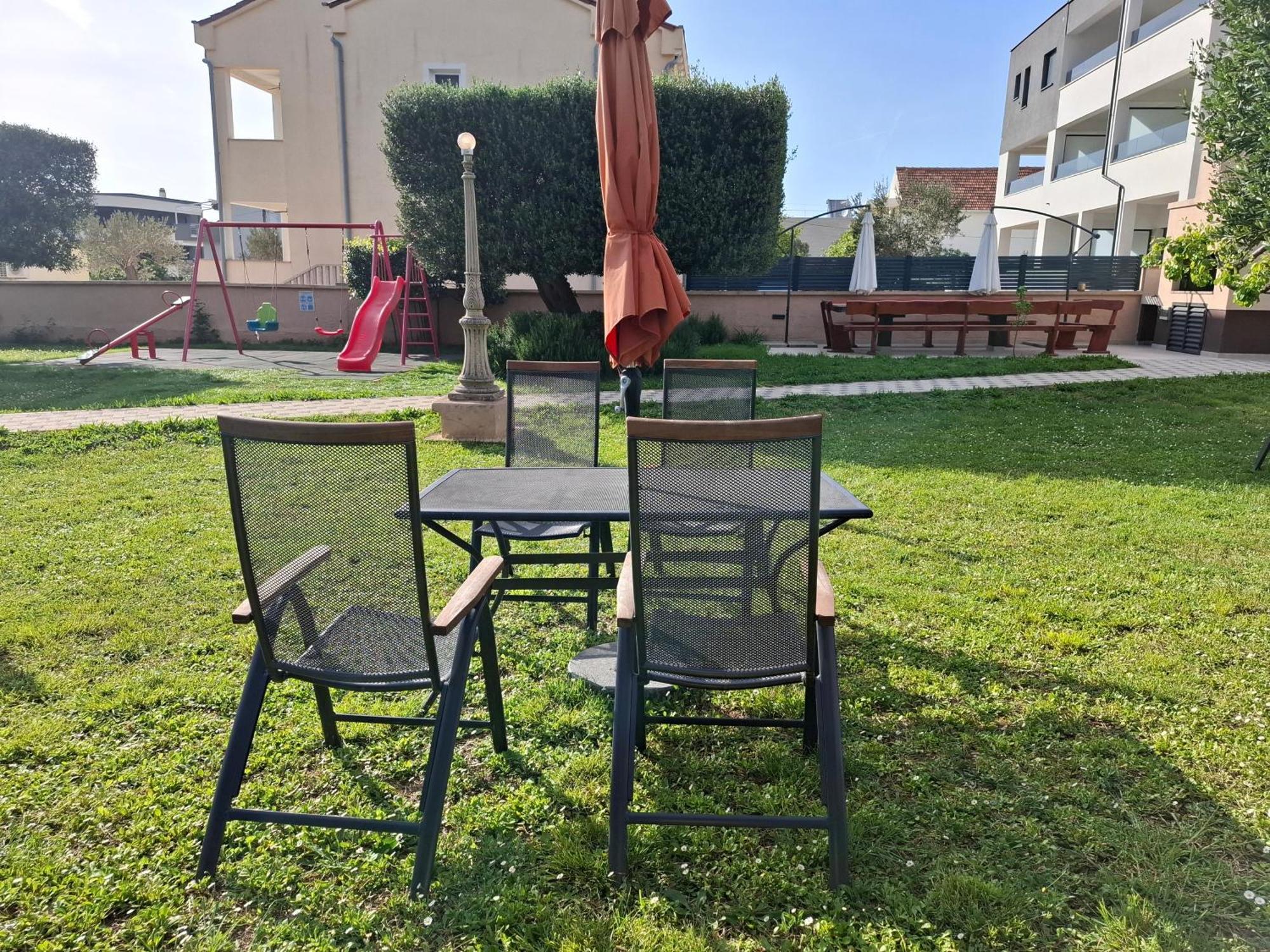 Sukošan Apartments Becky On A Sandy Beach Without Crowd מראה חיצוני תמונה
